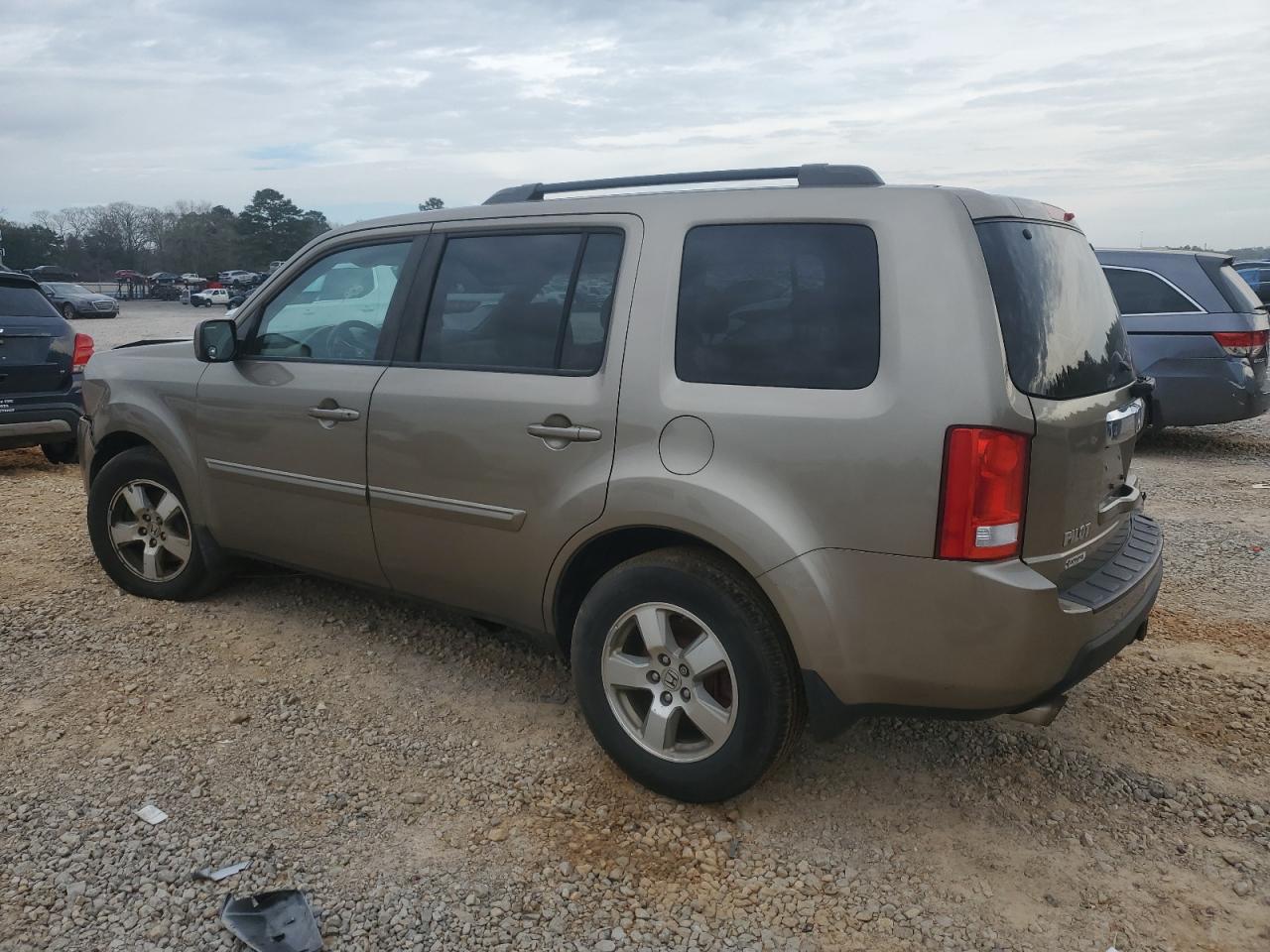 2011 Honda Pilot - Image 2