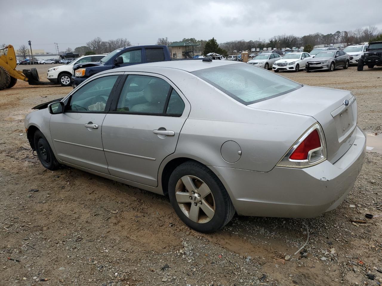 2008 Ford Fusion - Image 2