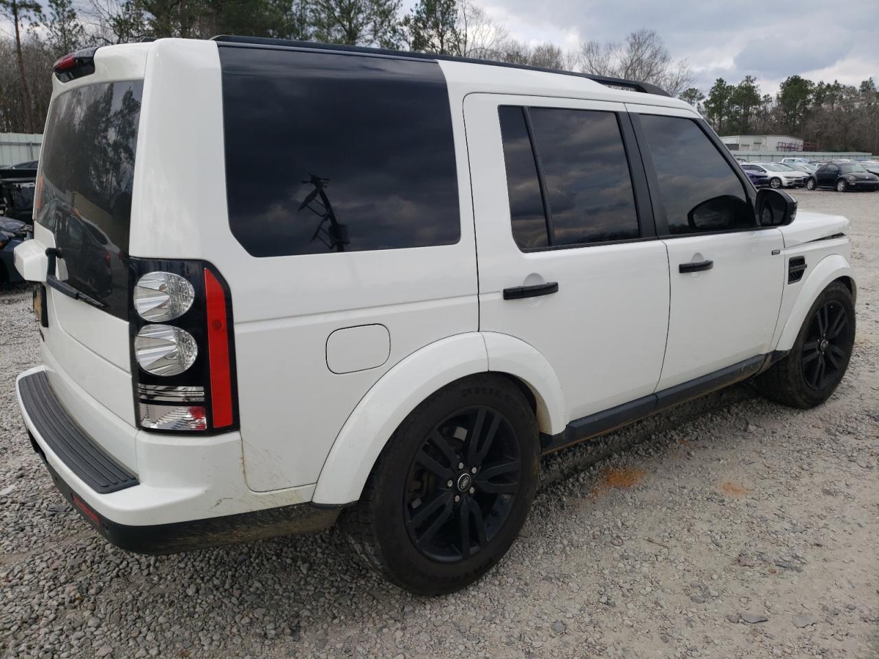 2016 Land Rover LR4 - Image 3