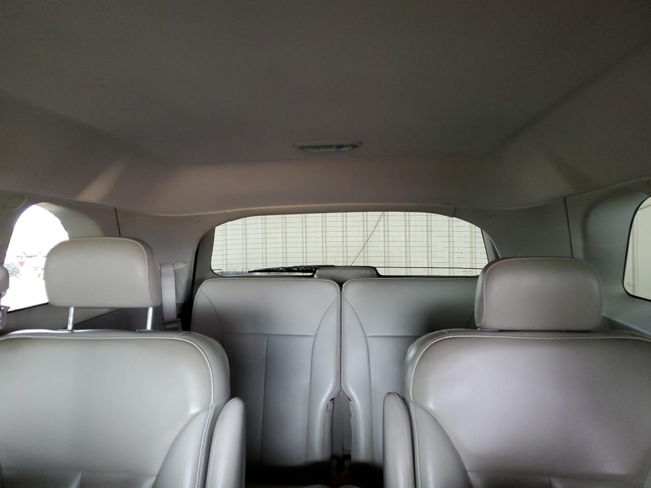 2007 Chrysler Pacifica - Image 10