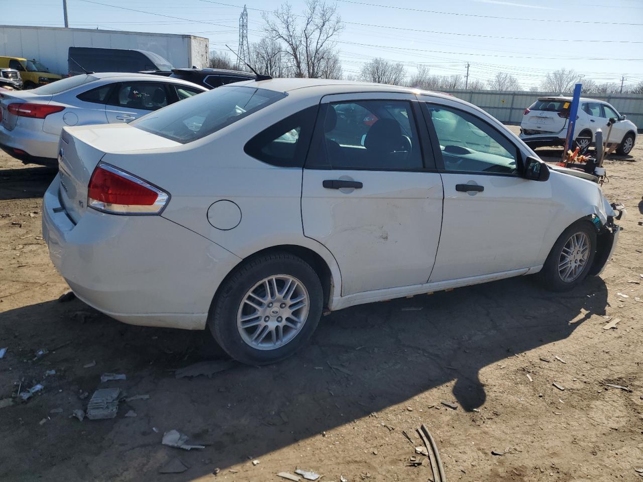 2010 Ford Focus - Image 3