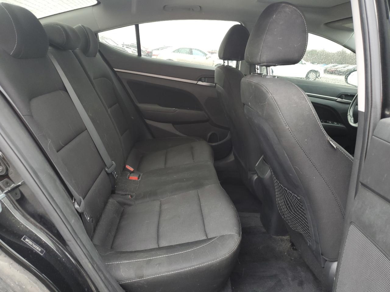 2018 Hyundai Elantra - Image 10