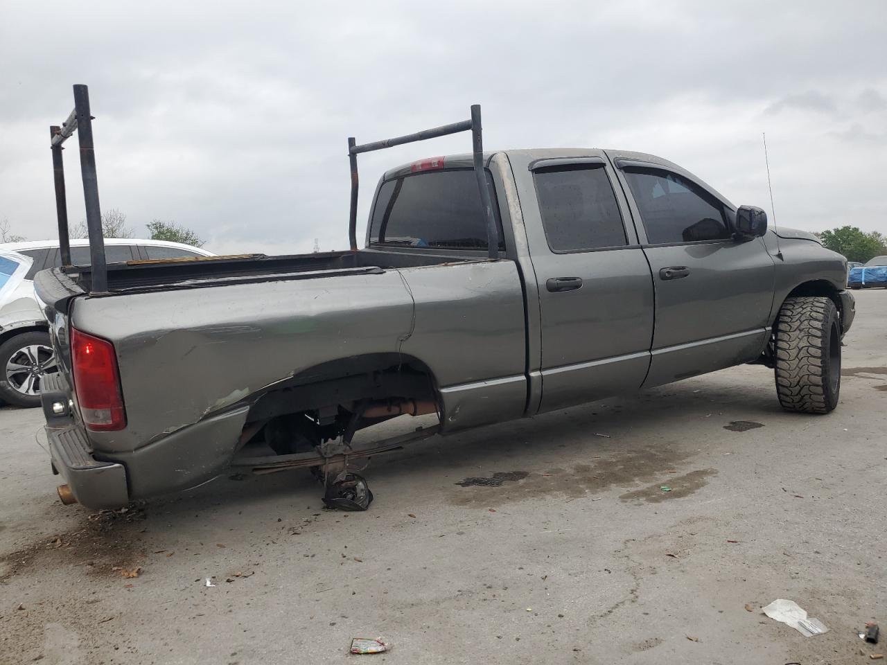 2006 Dodge RAM - Image 3