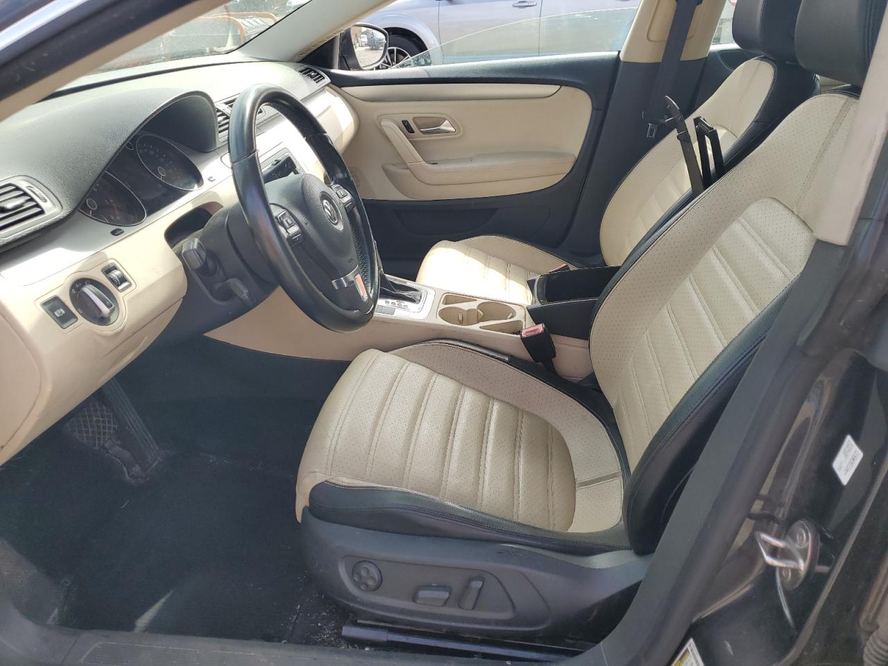 2010 Volkswagen Passat CC - Image 7