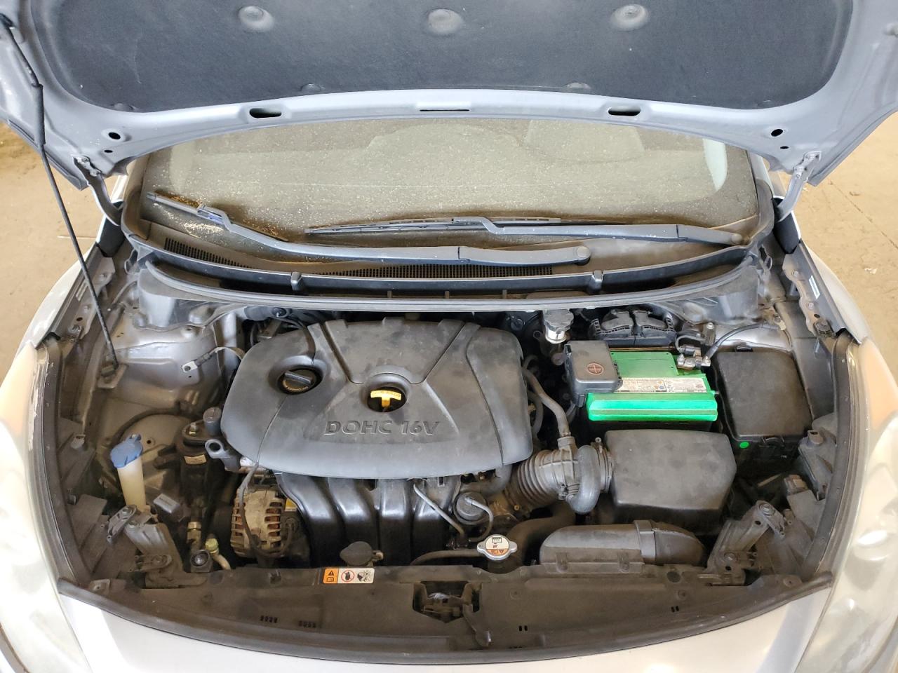 2013 Hyundai Elantra - Image 11
