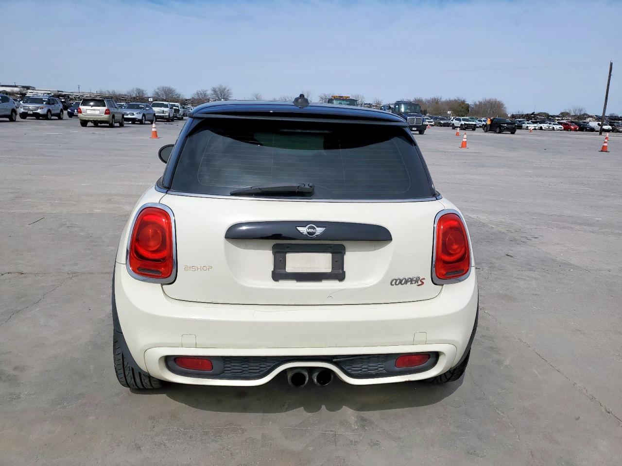 2017 MINI Cooper - Image 6