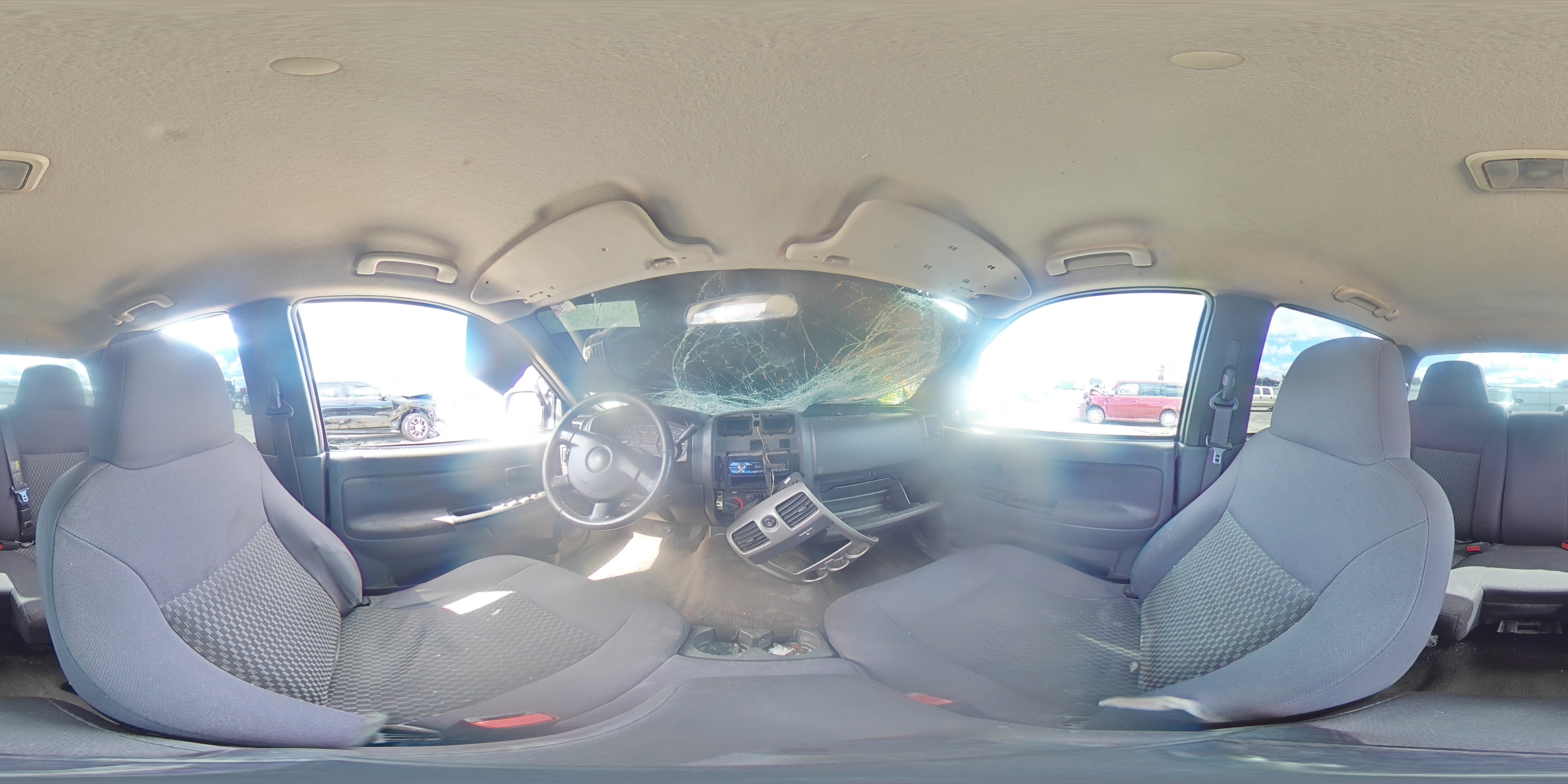 2006 Chevrolet Colorado - Image 13