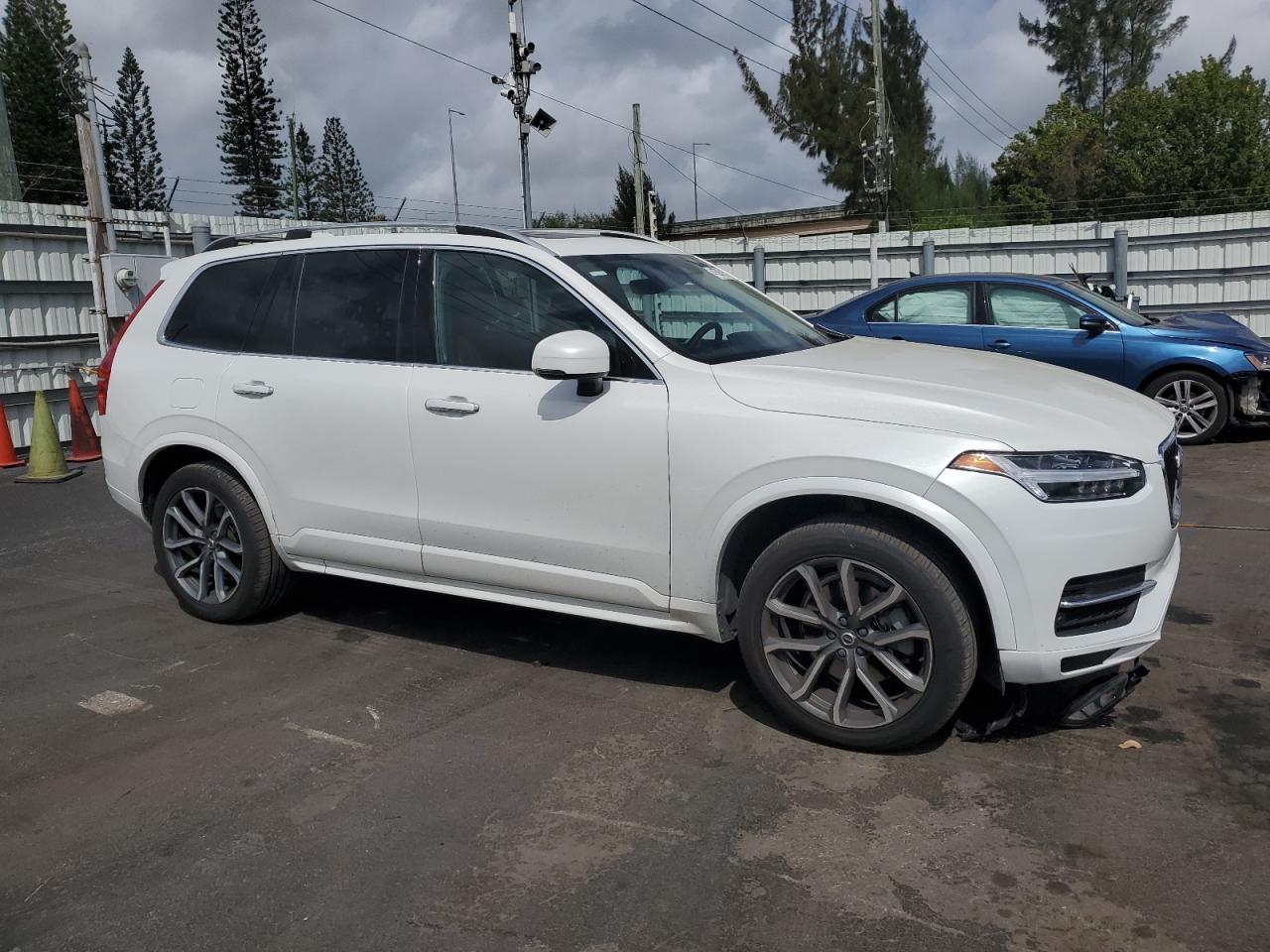 2019 Volvo XC90 - Image 4