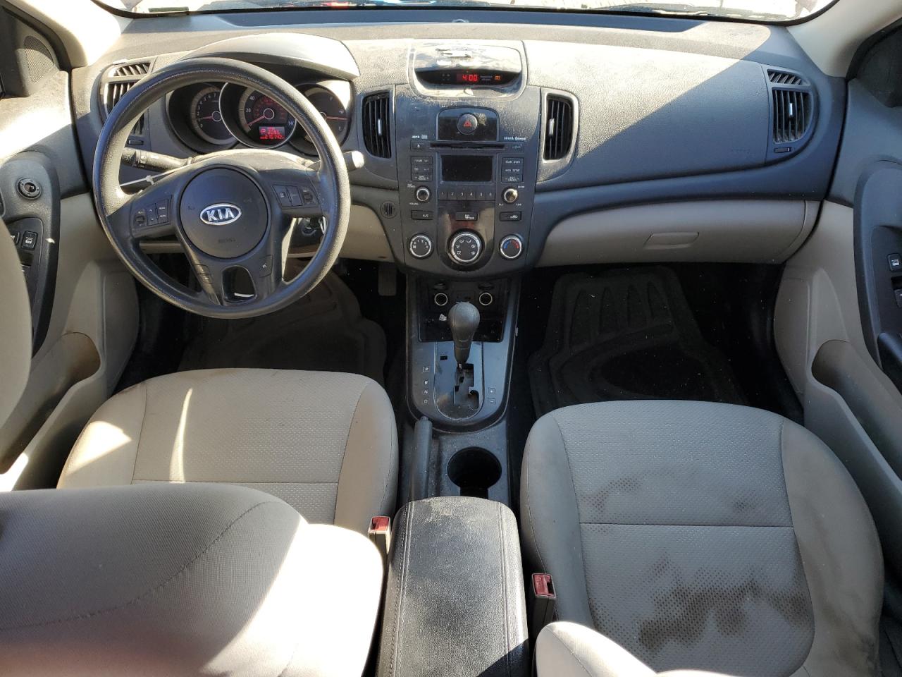 2010 Kia Forte - Image 8