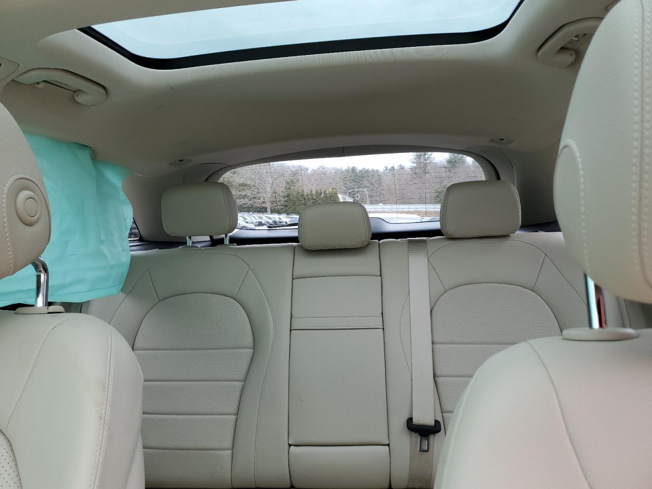 2018 Mercedes-Benz GLC - Image 10