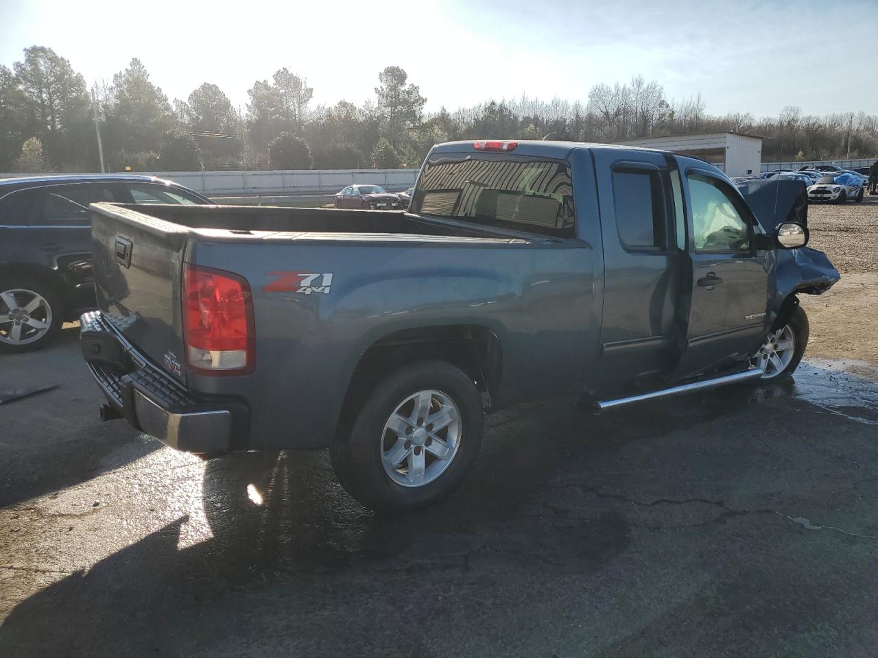 2010 GMC Sierra - Image 3