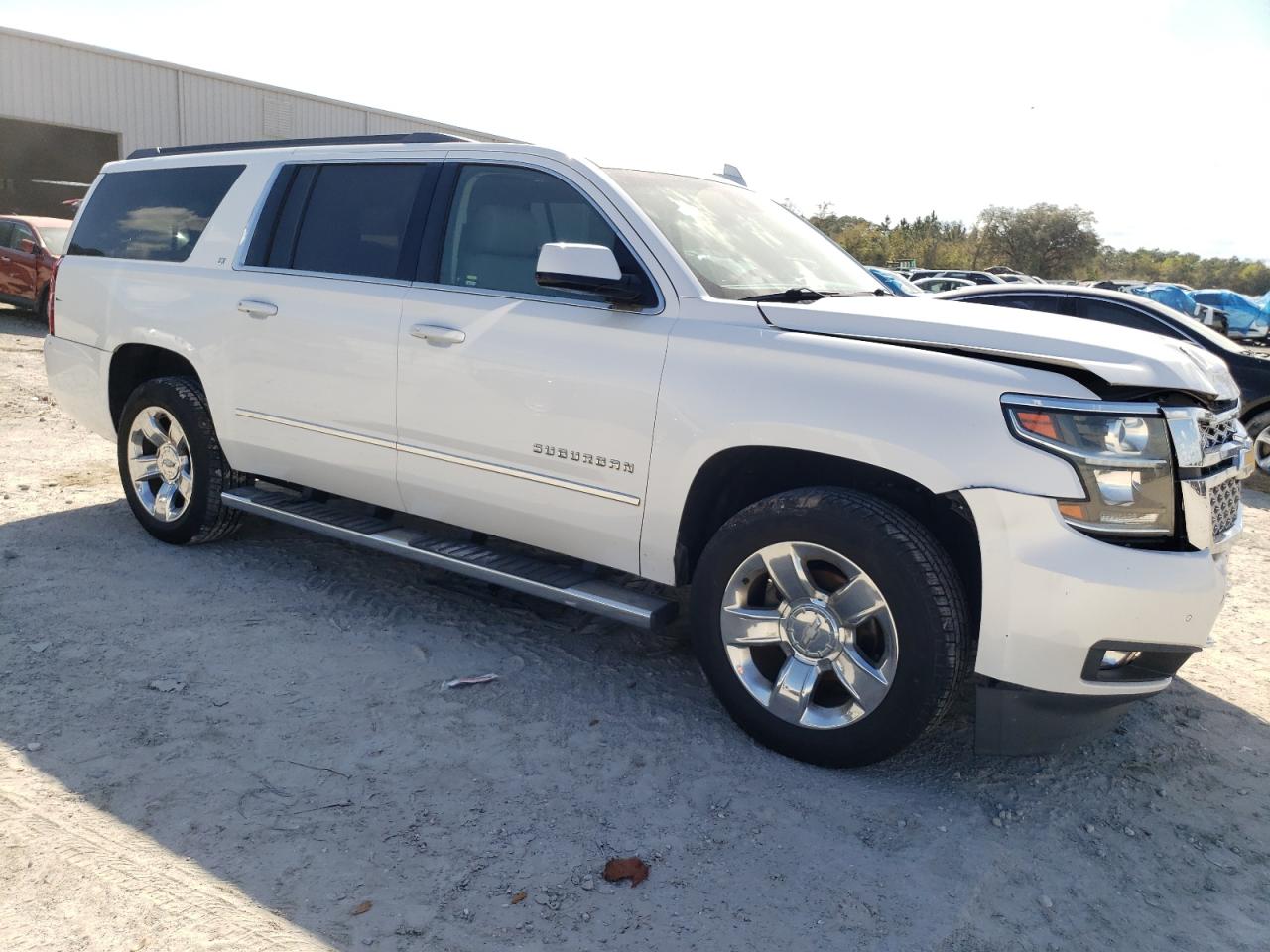 2017 Chevrolet Suburban - Image 4