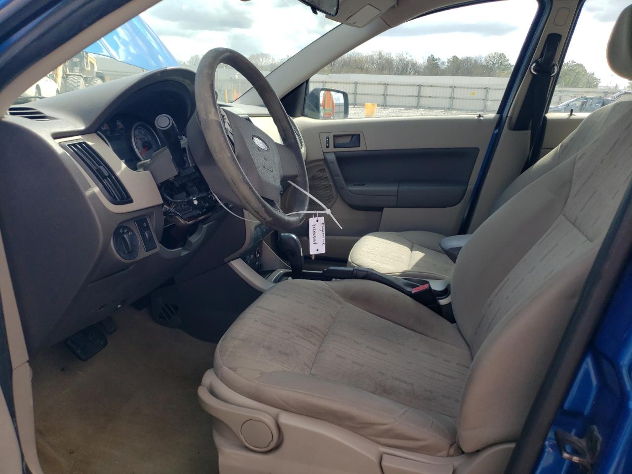 2010 Ford Focus - Image 7