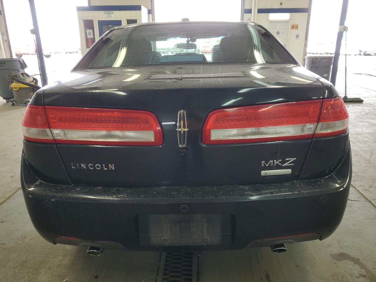 2011 Lincoln MKZ - Image 6