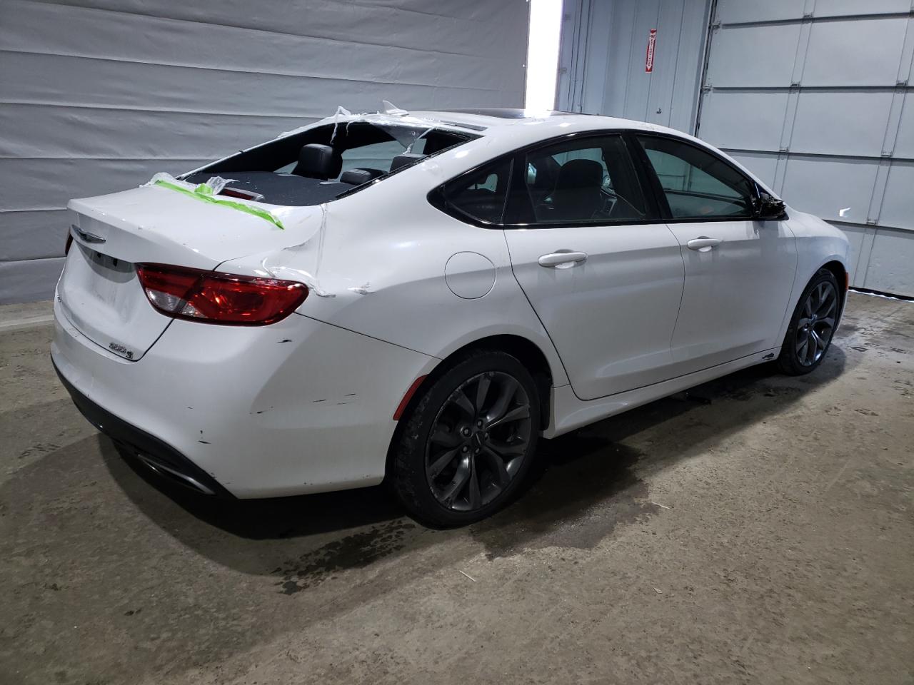 2015 Chrysler 200 - Image 3