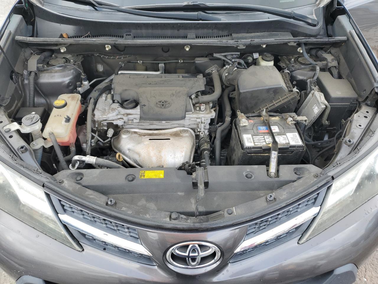 2015 Toyota RAV 4 - Image 12