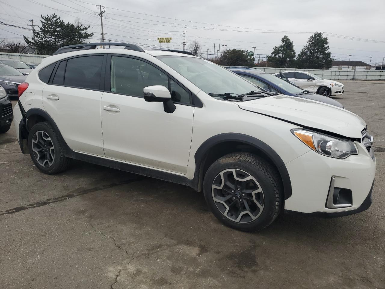 2016 Subaru XV - Image 4