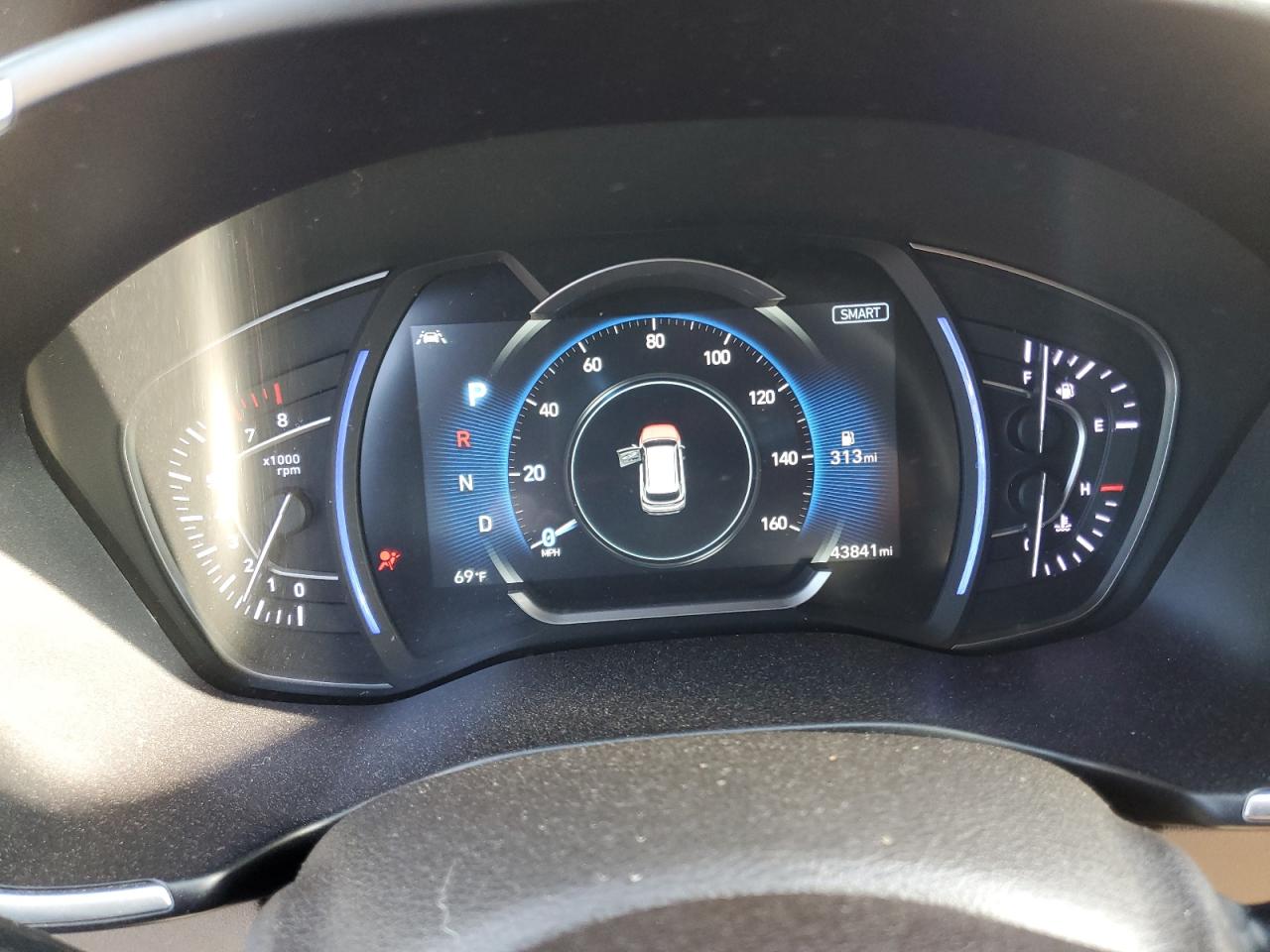 2019 Hyundai Santa Fe - Image 9