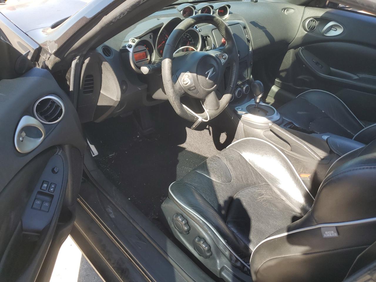 2010 Nissan 370Z - Image 8