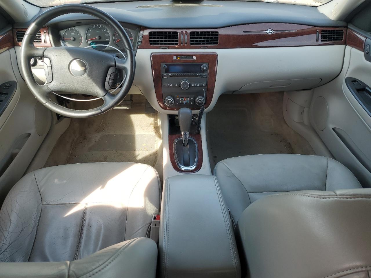 2009 Chevrolet Impala - Image 8