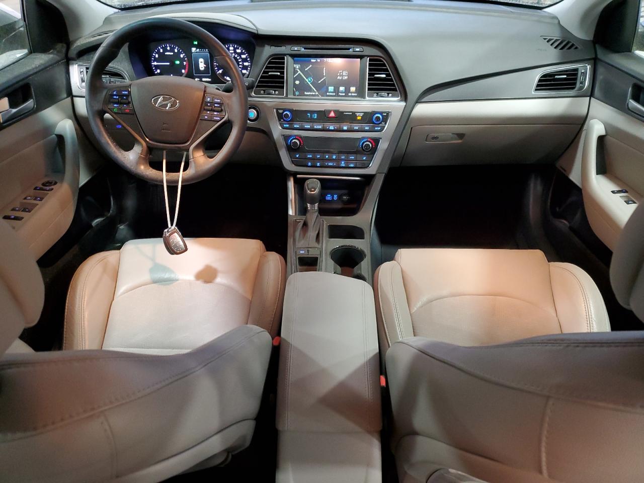 2015 Hyundai Sonata - Image 8