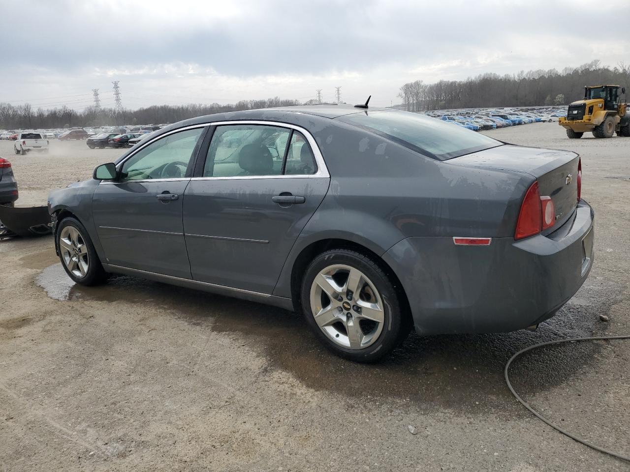 2009 Chevrolet Malibu - Image 2