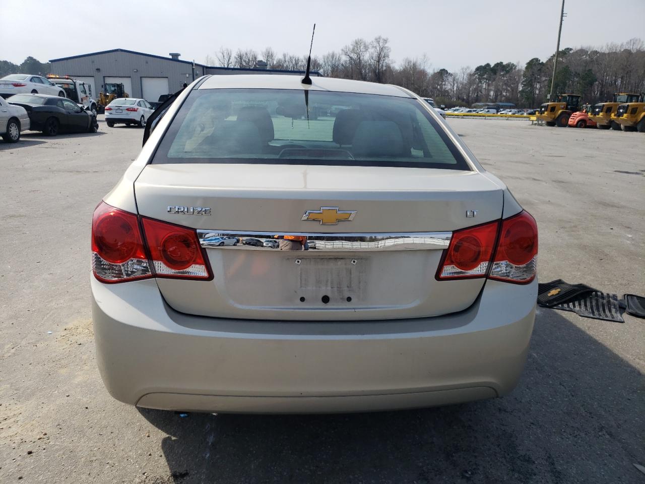 2013 Chevrolet Cruze - Image 6