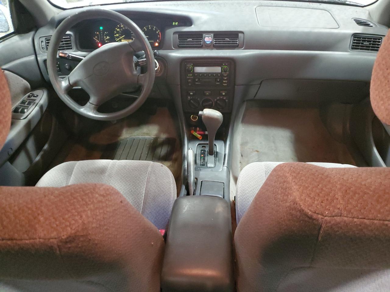 2001 Toyota Camry - Image 8
