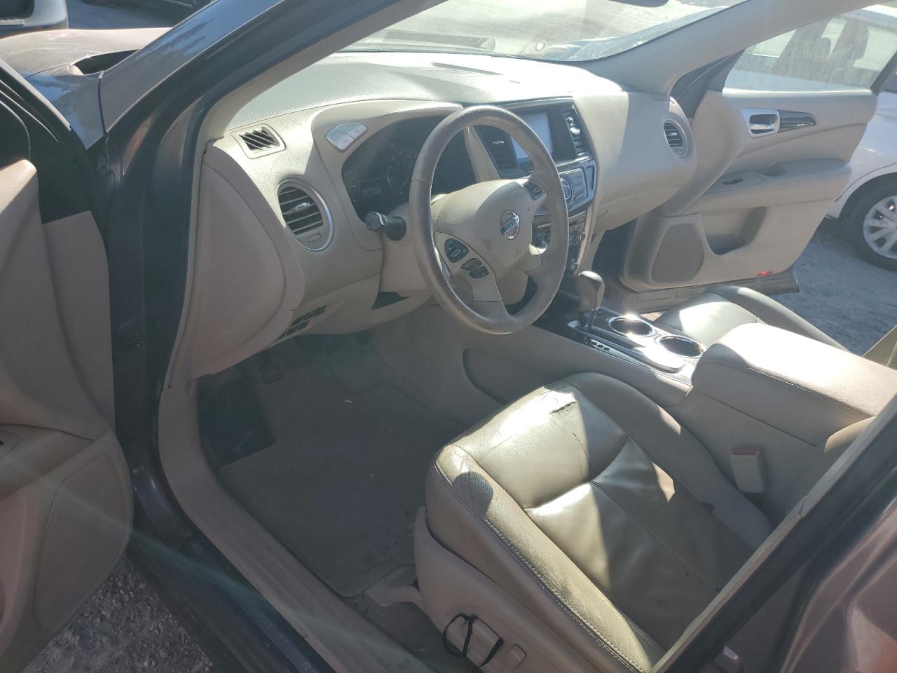 2013 Nissan Pathfinder - Image 8