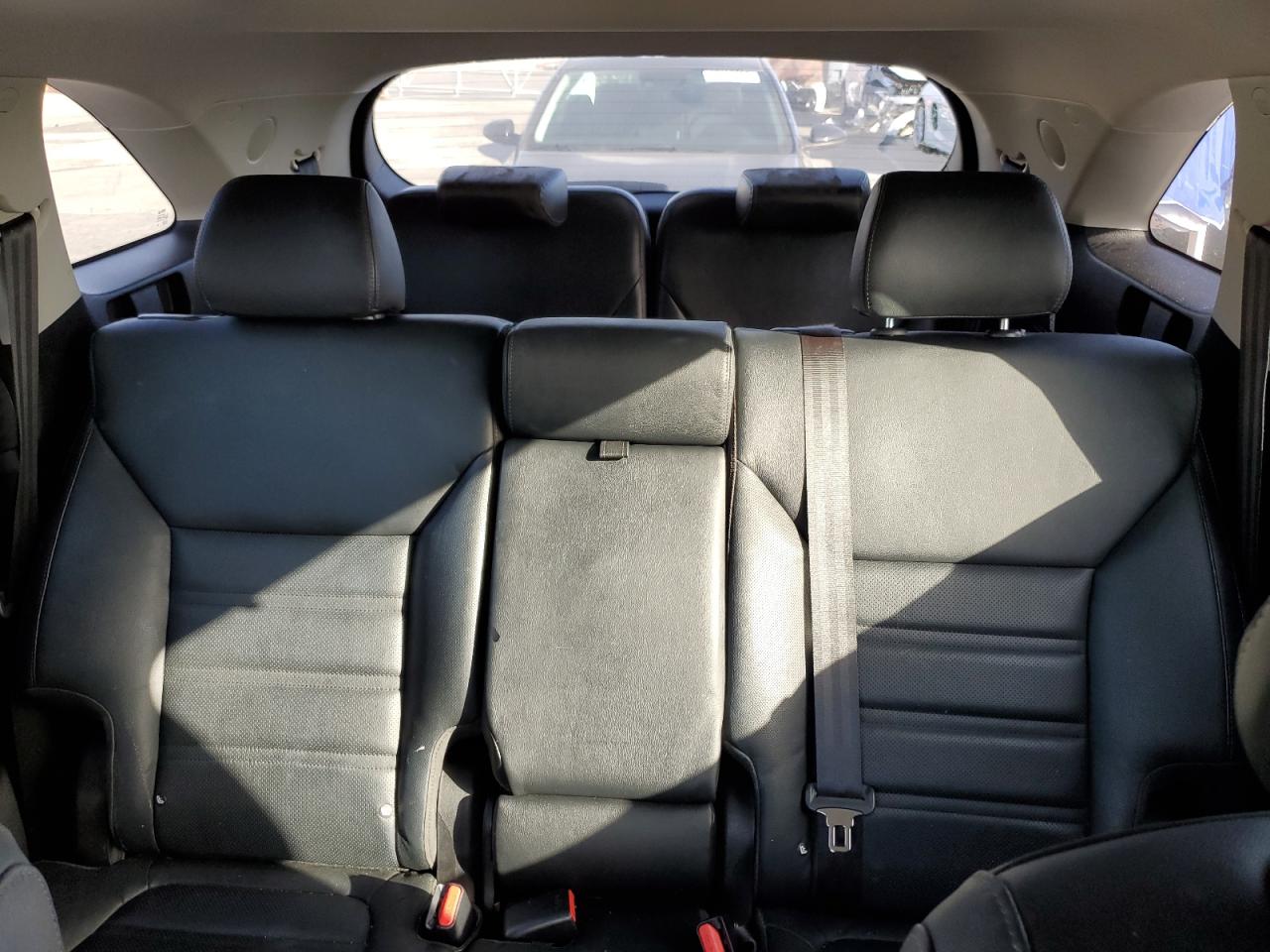 2016 Kia Sorento - Image 10