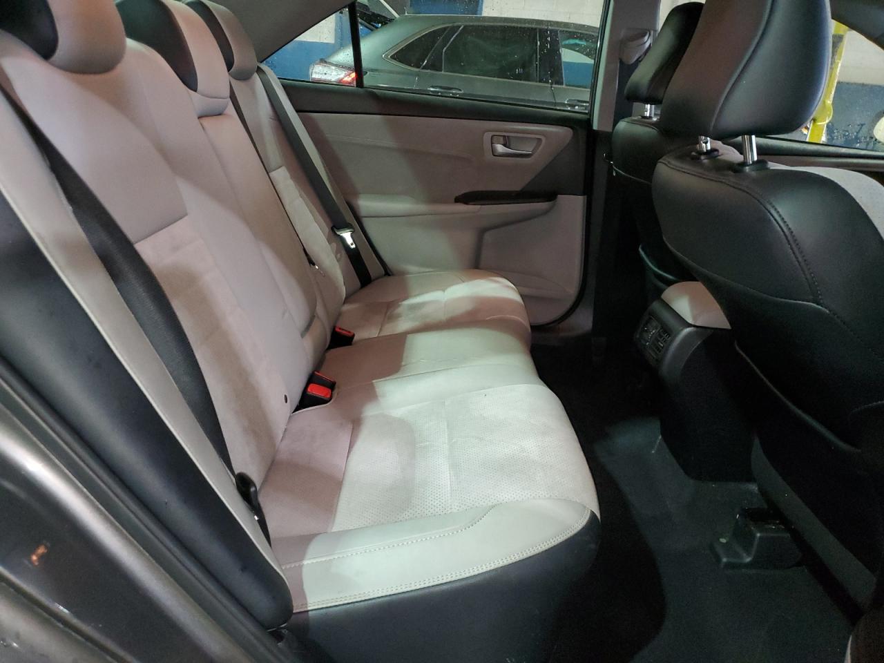 2017 Toyota Camry - Image 10