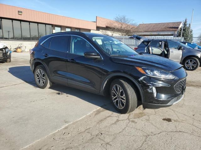 FORD ESCAPE 2021 Черный