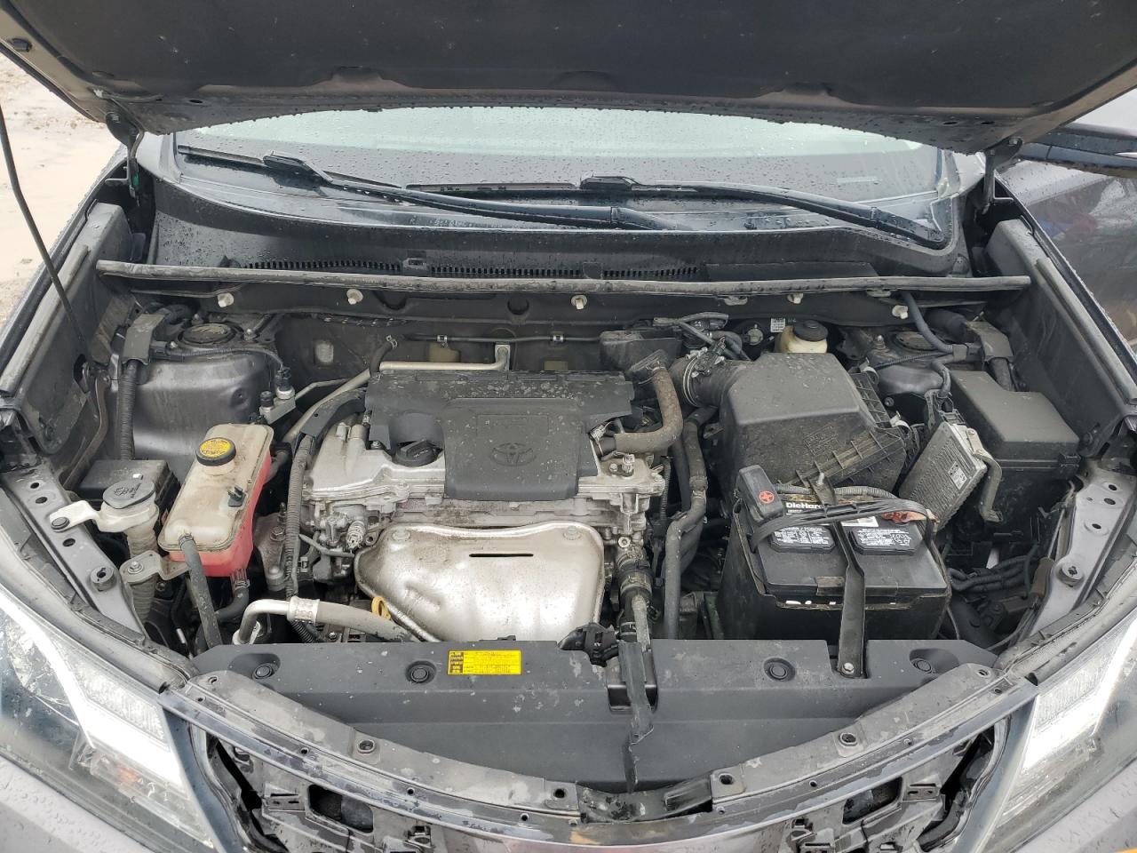 2015 Toyota RAV 4 - Image 12