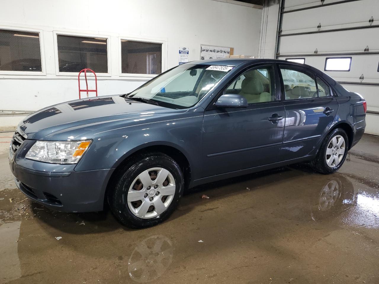 2009 Hyundai Sonata - Image 1