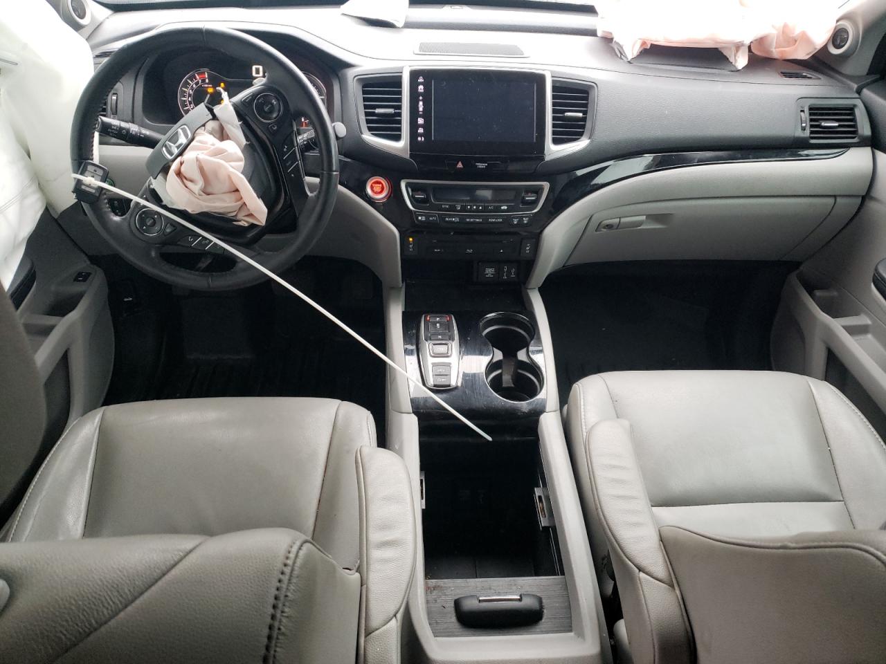 2018 Honda Pilot - Image 8