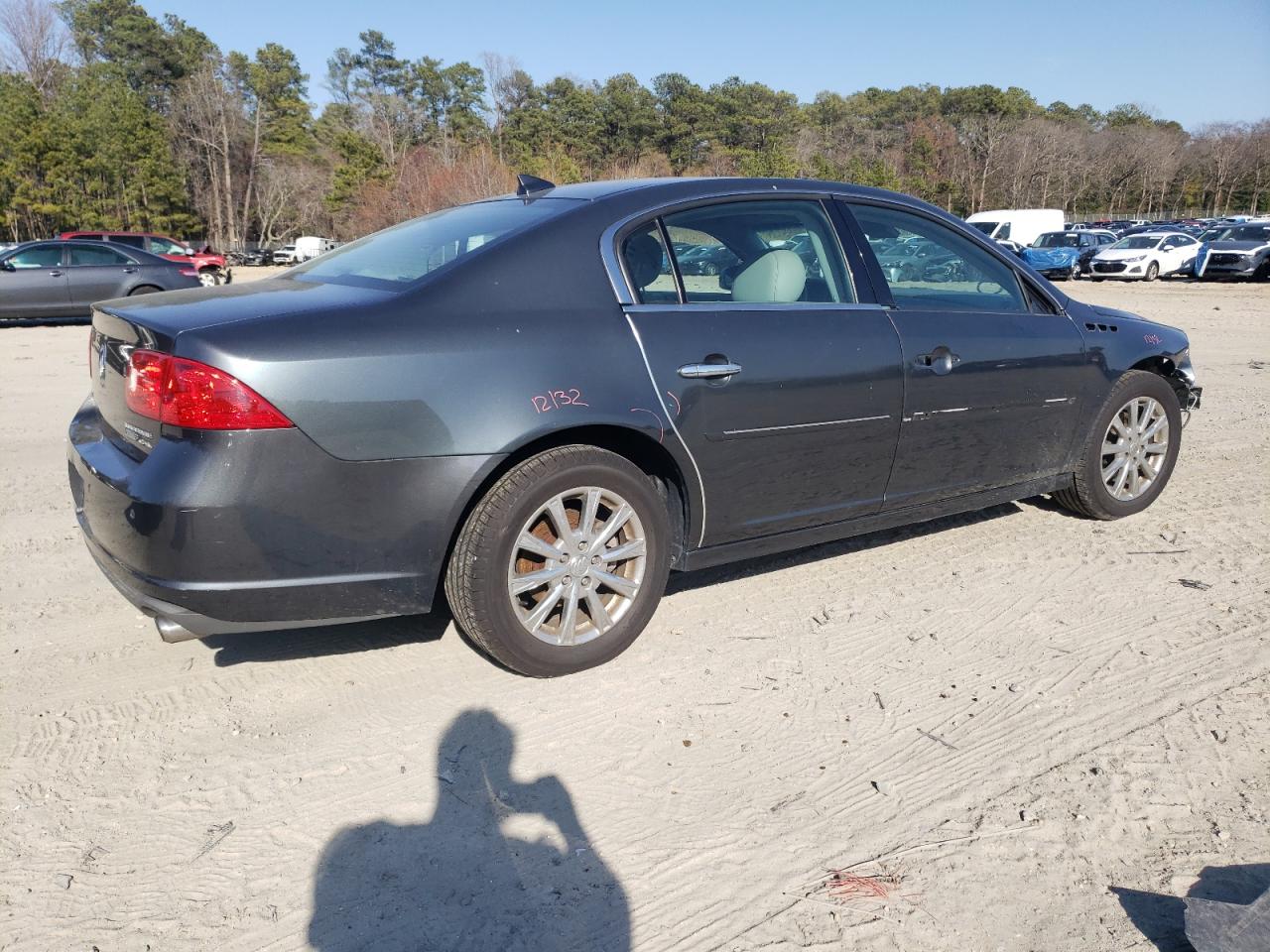2011 Buick Lucerne - Image 3