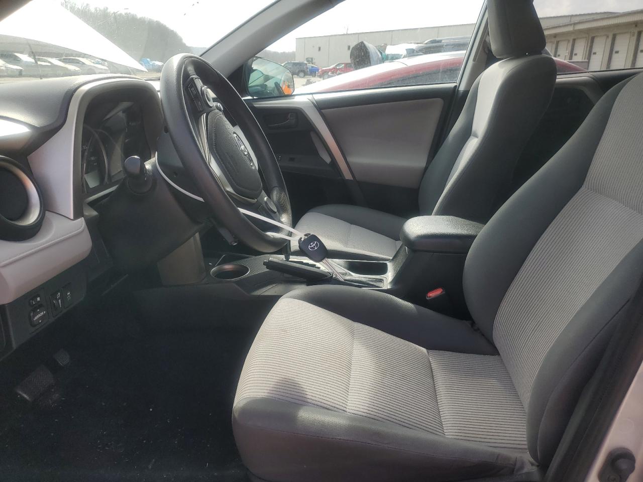2014 Toyota RAV 4 - Image 7