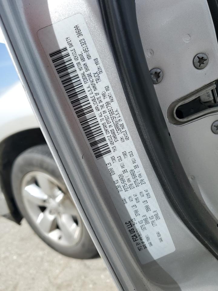 2015 RAM 1500 - Image 12