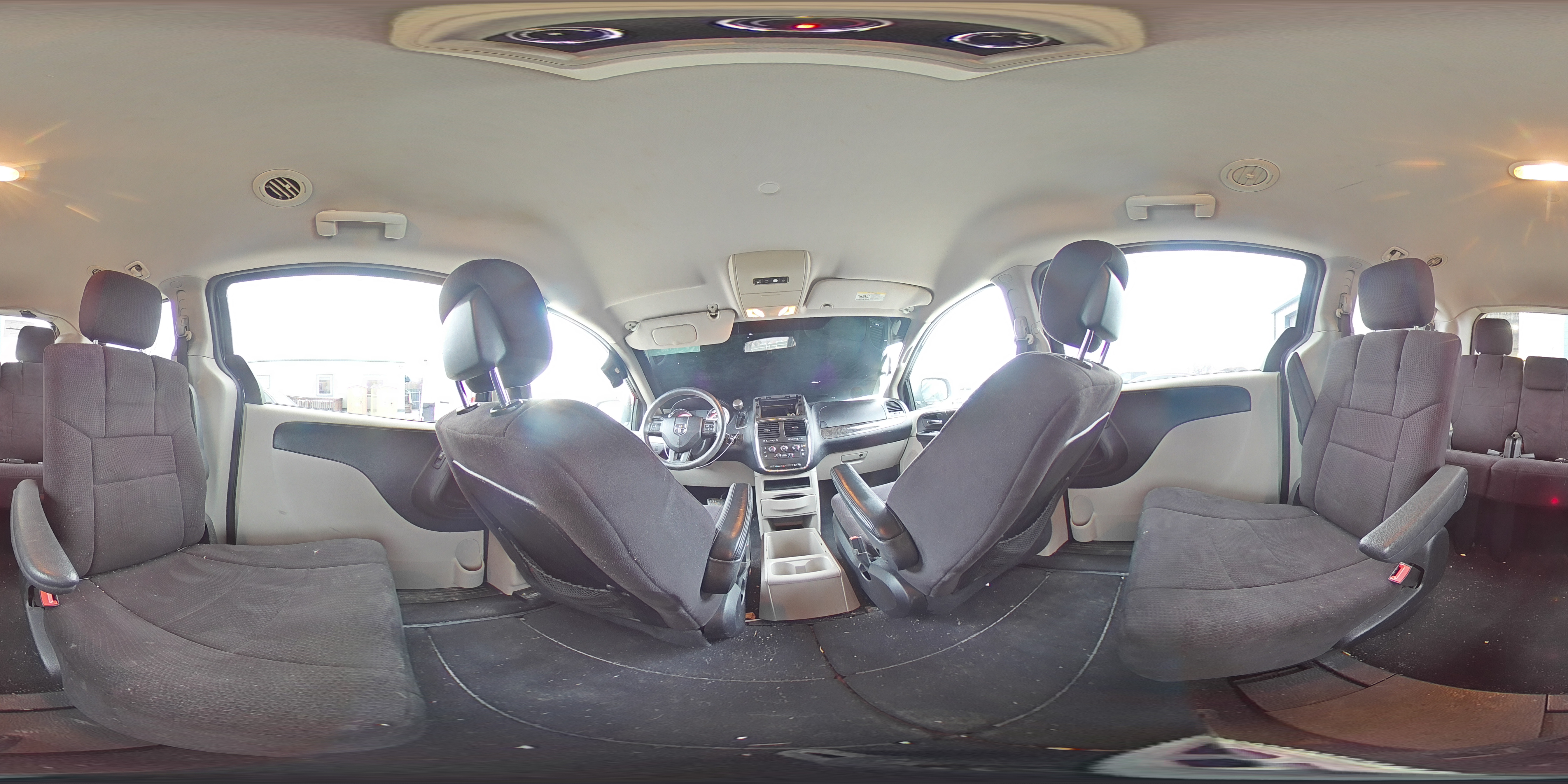 2011 Dodge Caravan - Image 14