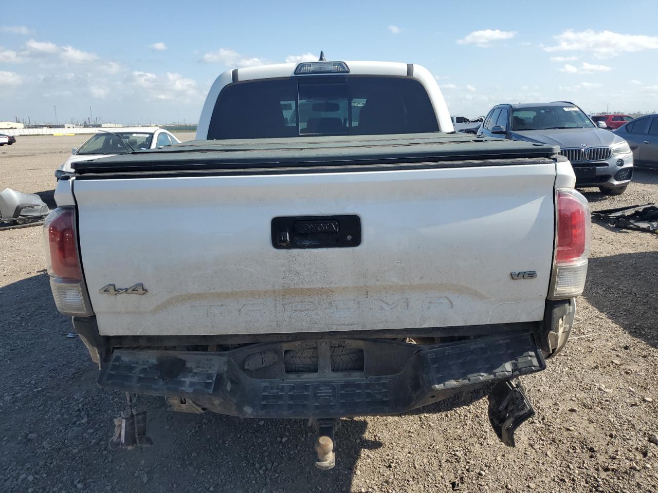 2017 Toyota Tacoma - Image 6