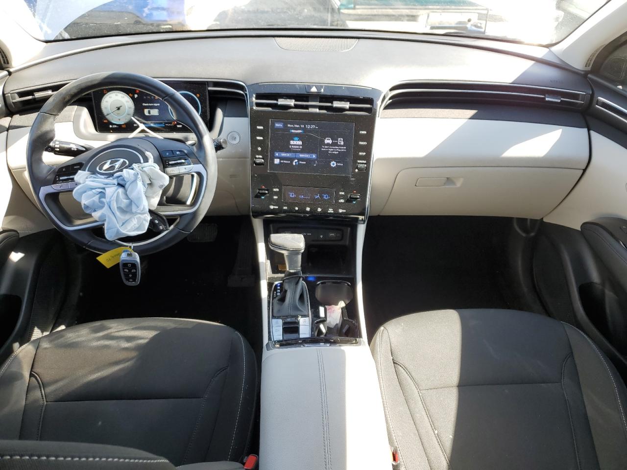 2022 Hyundai Tucson - Image 8