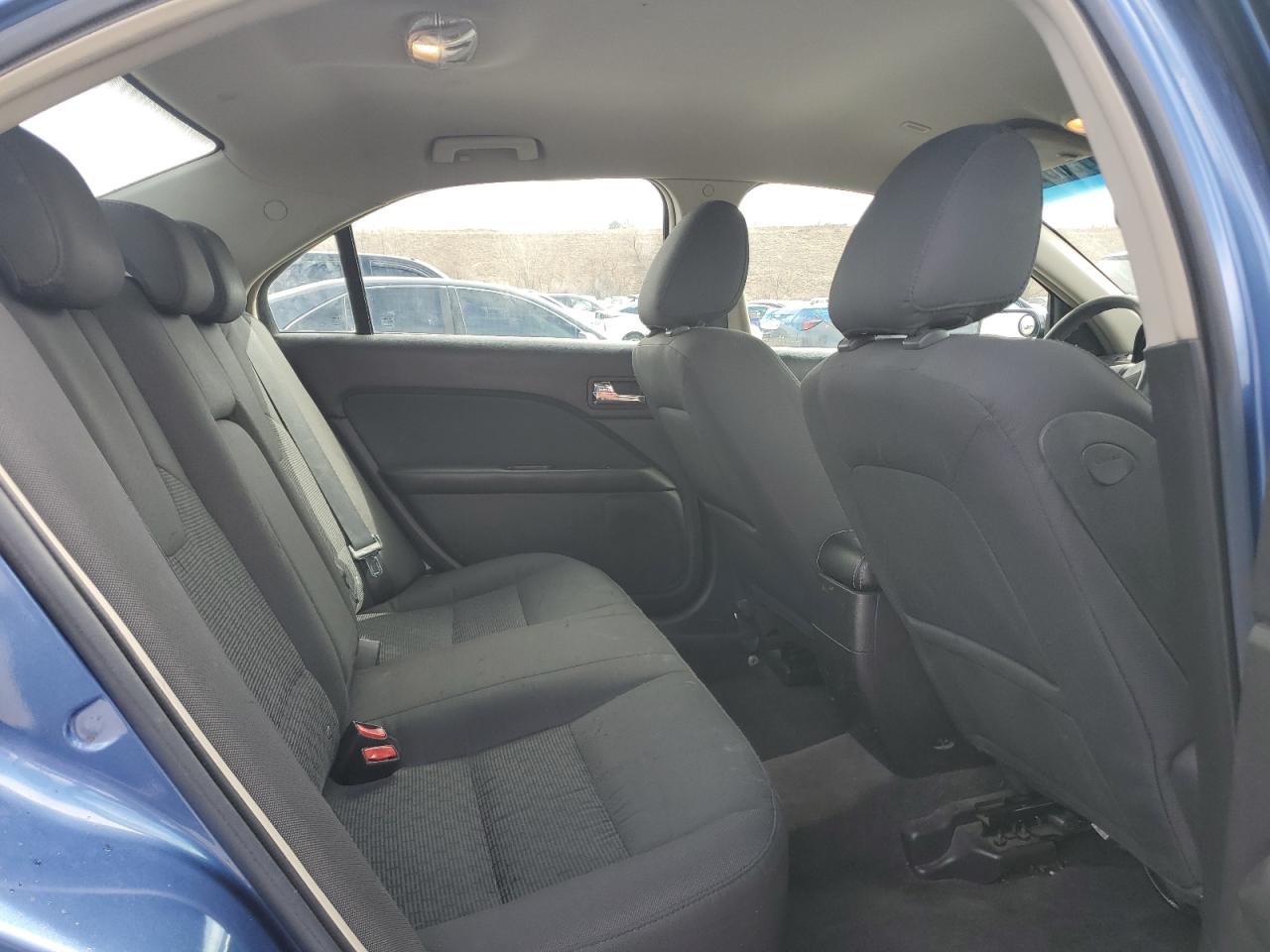 2010 Ford Fusion - Image 10