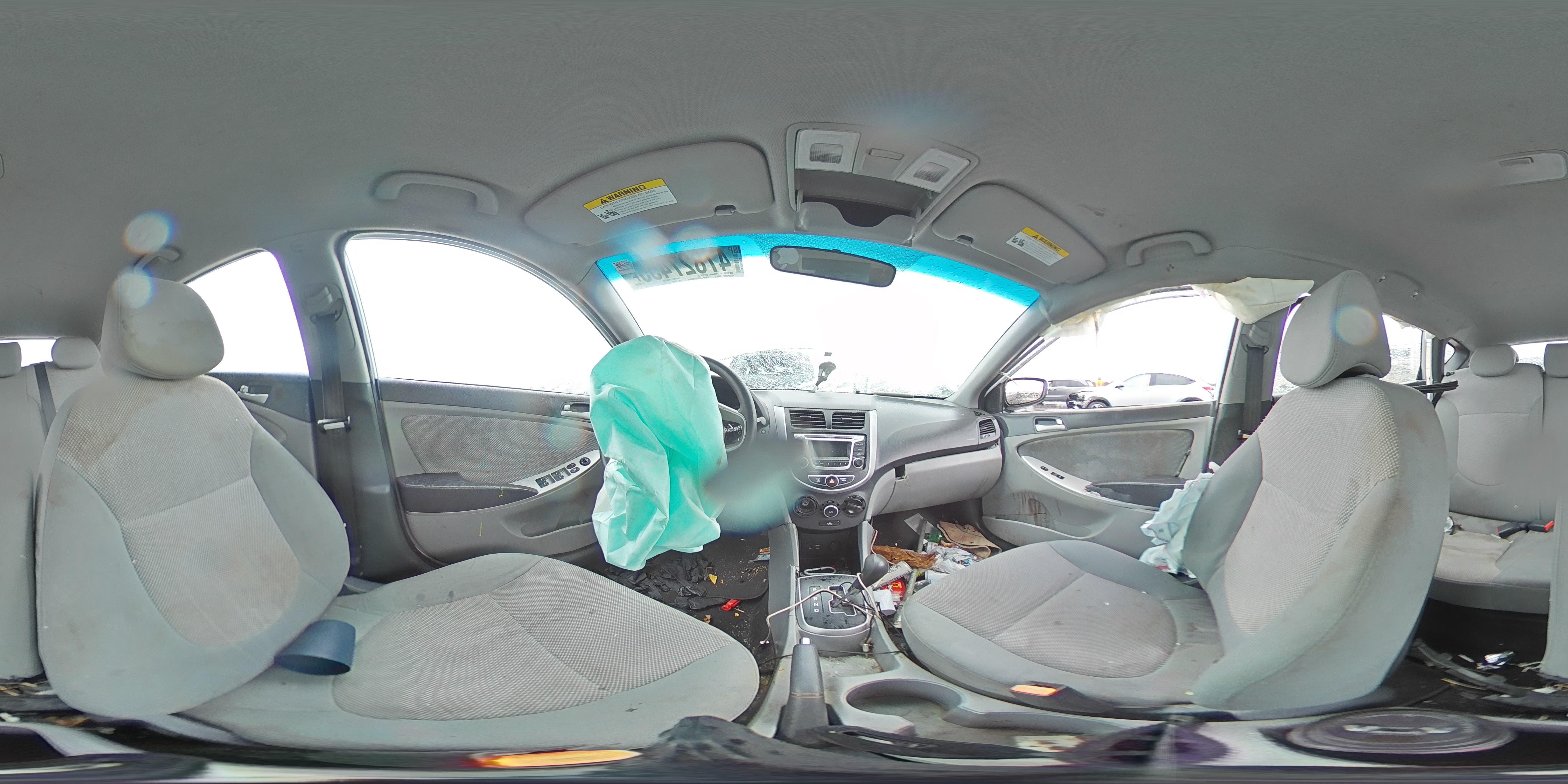 2014 Hyundai Accent - Image 13