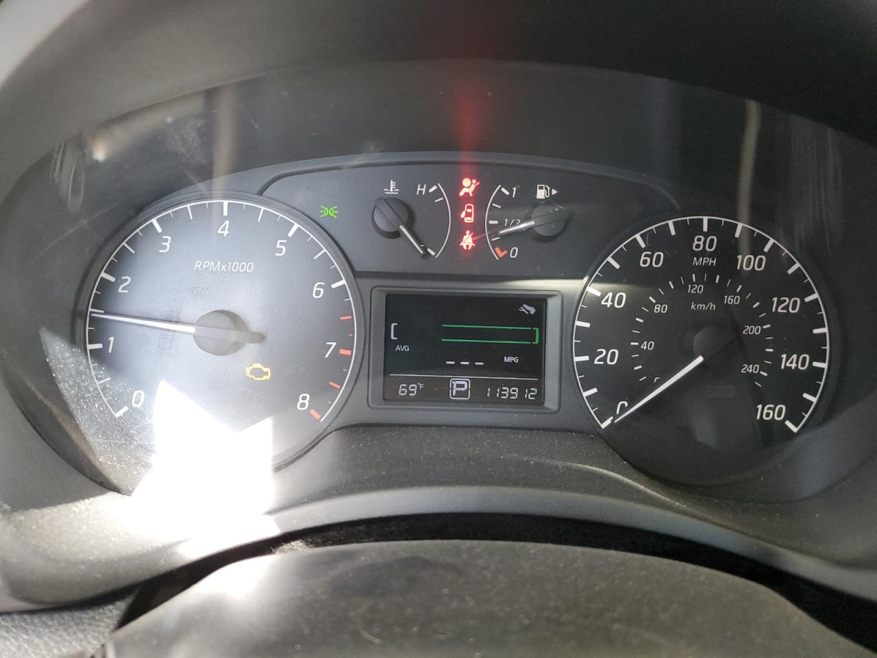 2015 Nissan Sentra - Image 9