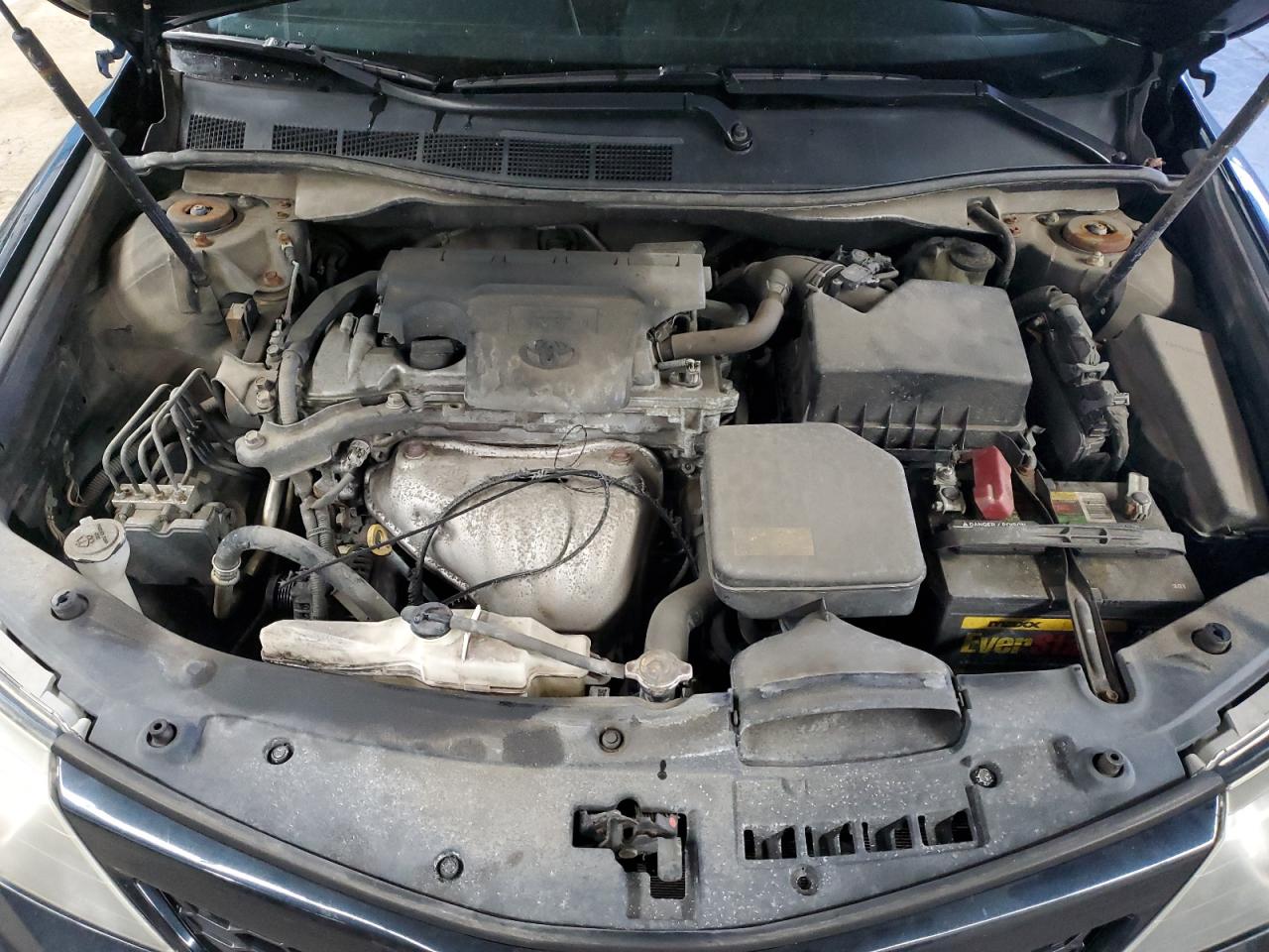 2014 Toyota Camry - Image 11