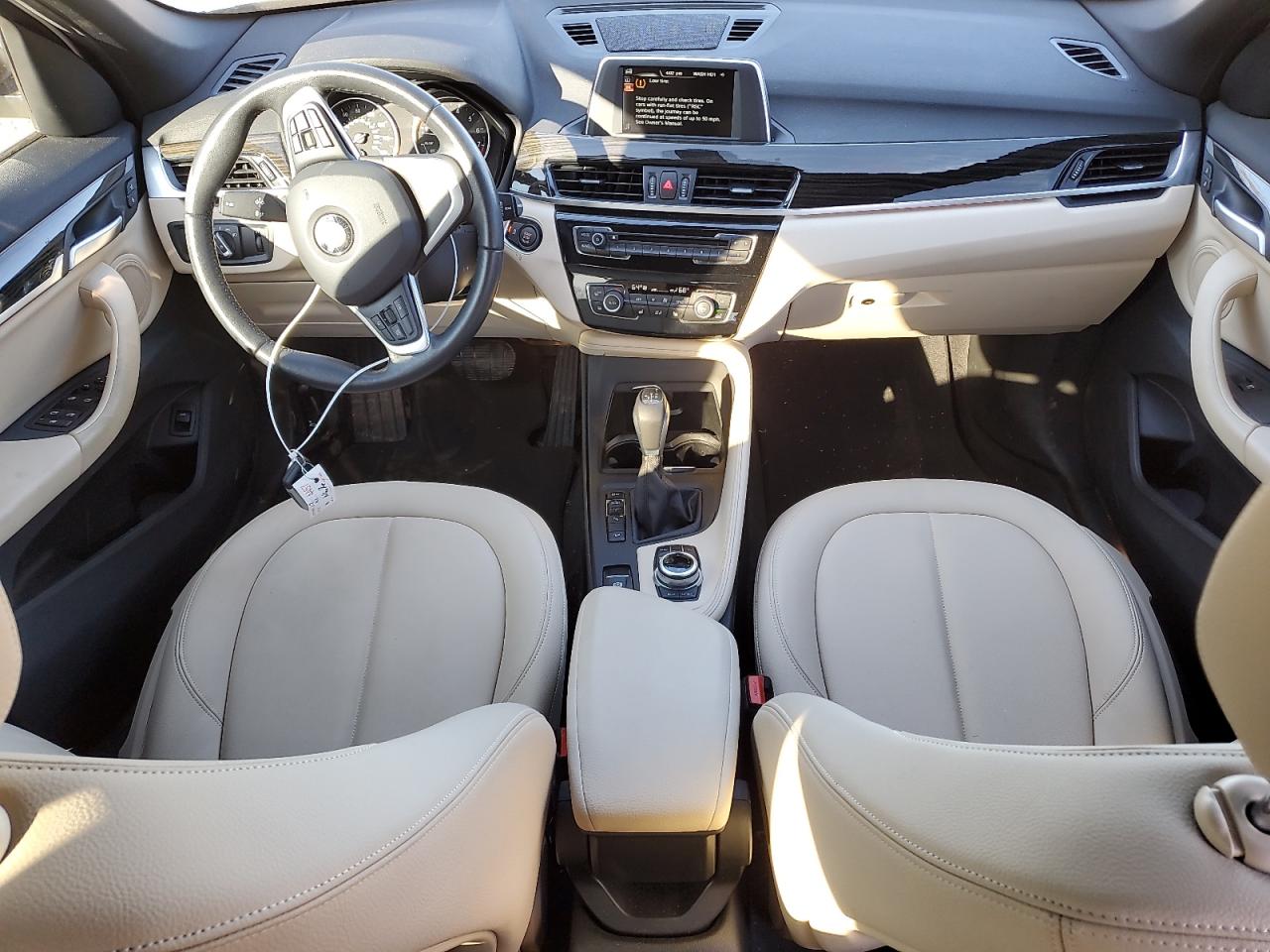 2017 BMW X1 - Image 8