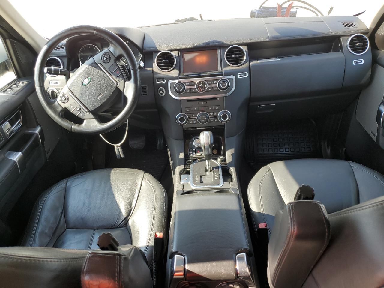 2012 Land Rover LR4 - Image 8