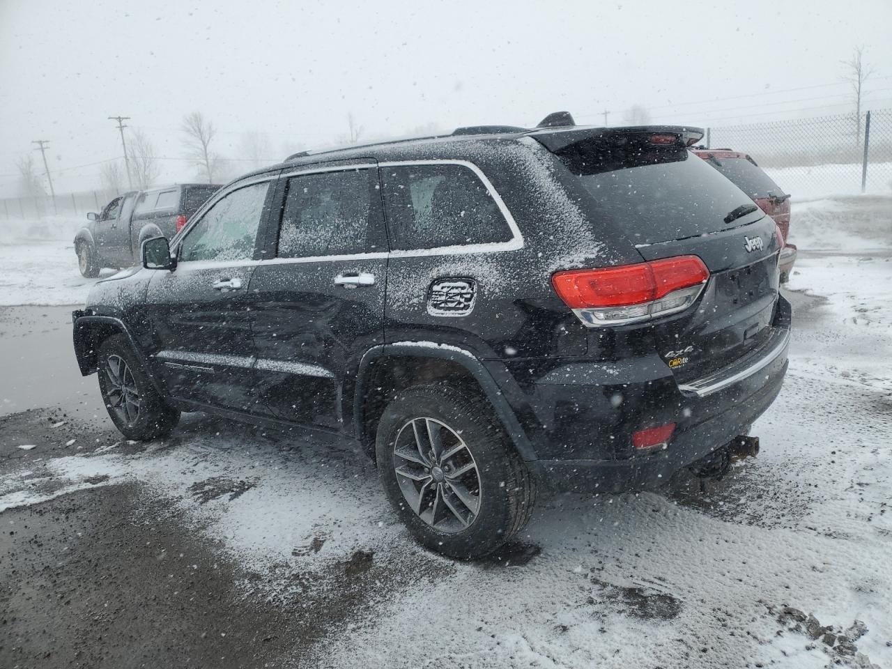 2017 Jeep Grand Cherokee - Image 2