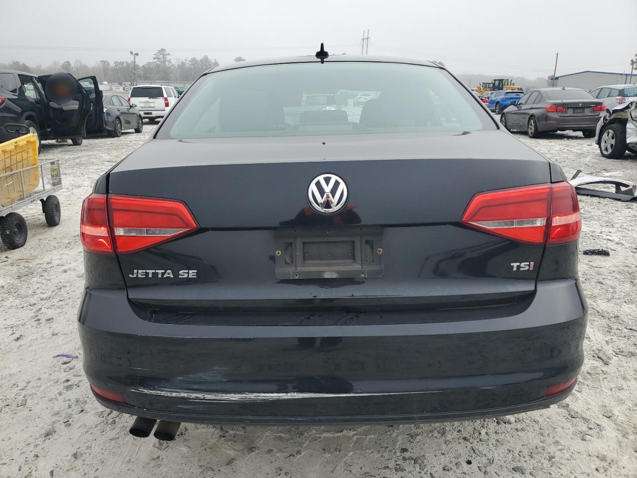 2015 Volkswagen Jetta - Image 6