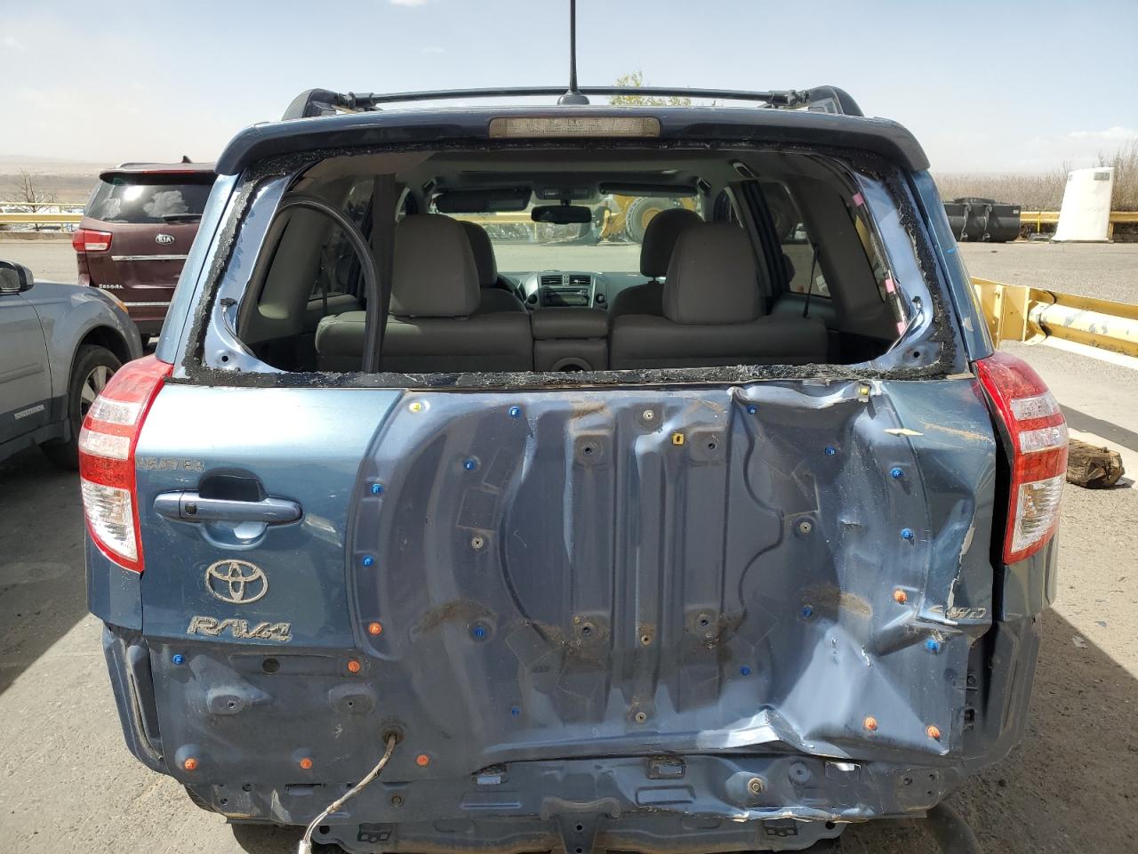 2012 Toyota RAV 4 - Image 6